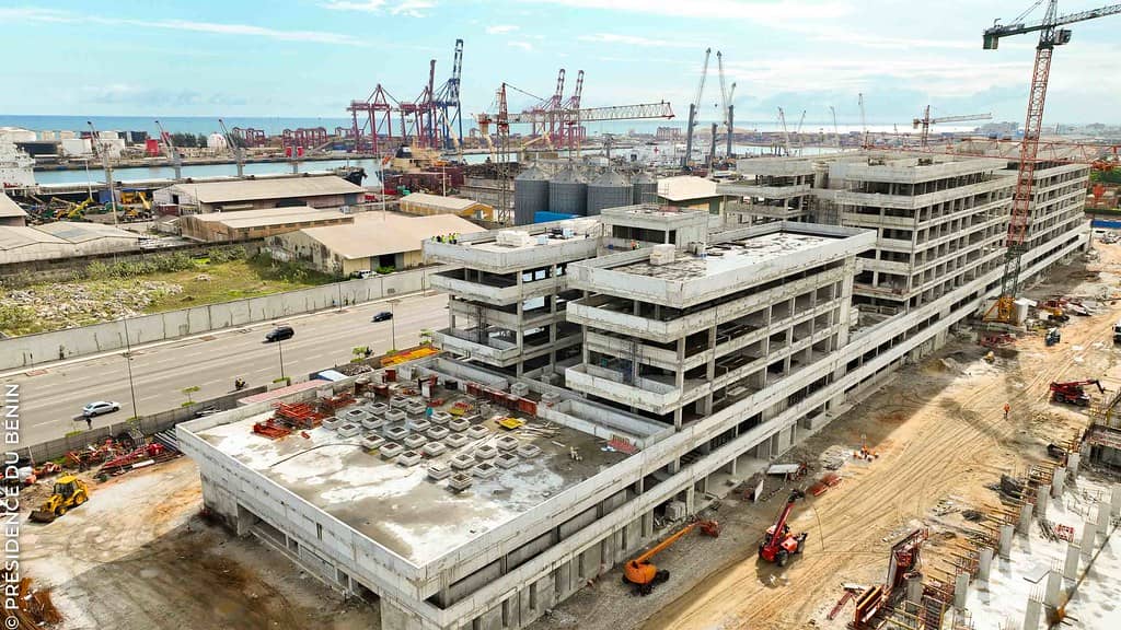 Fluidité des activités portuaires au Bénin : Un nouveau souffle avec le Centre des affaires maritimes à Cotonou