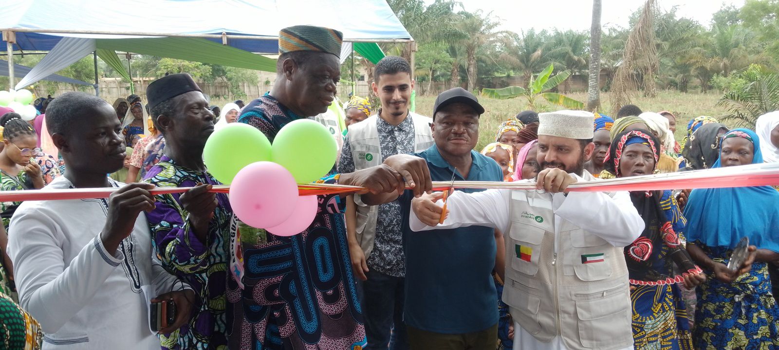 Accès à l'eau potable à Akpro-Missérété : Barthélémy Adigbonon et l'ONG Direct AID inaugurent deux forages à Zoungbomè
