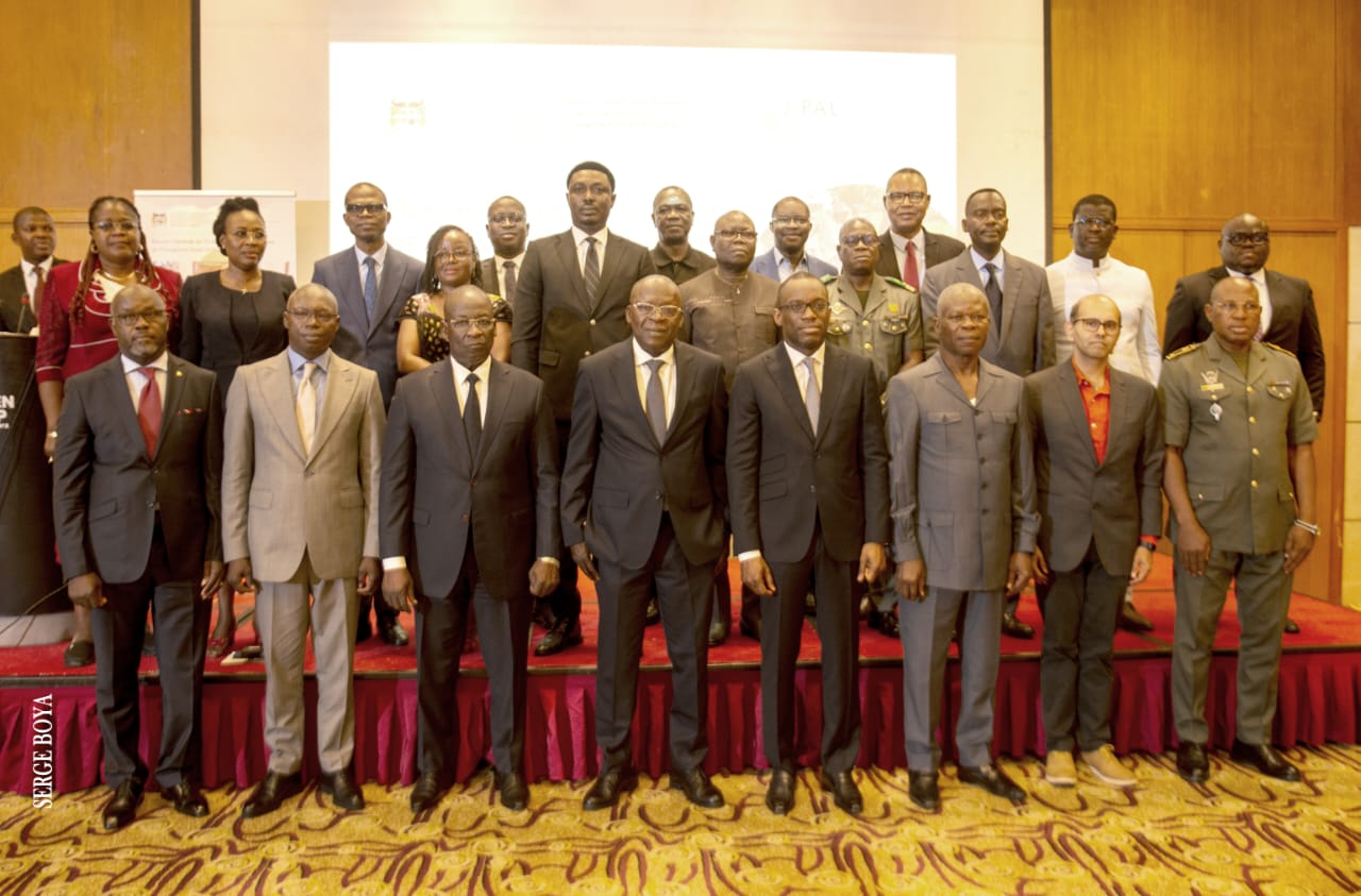 Forum sur la promotion de l’évaluation d’impact à Cotonou : lancement des assises sous l’égide du ministre Bio Tchané