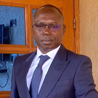 Bénin : l’ancien ministre Paulin Akponna présente ses excuses publiques à Samou Adambi, au Chef de l’État et à son gouvernement