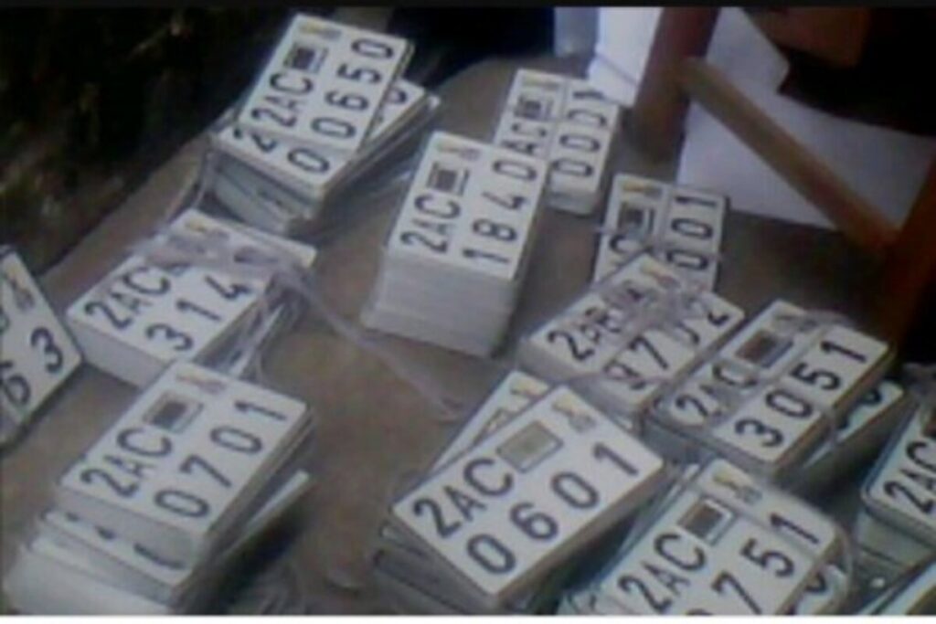 Destruction imminente des plaques d’immatriculation non retirées : l’ANaTT fixe la date au 15 octobre 2025