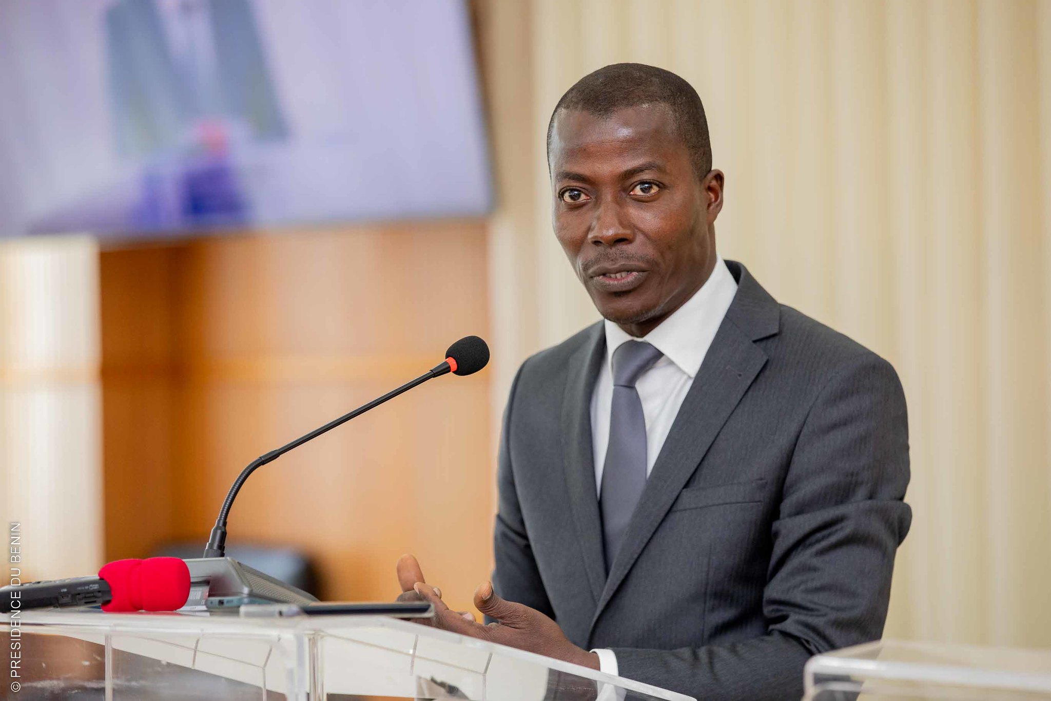 Crise au sein du parti Les Démocrates : « Ce n’est pas au gouvernement qu’il faut s’en prendre », réagit Wilfried Léandre Houngbédji