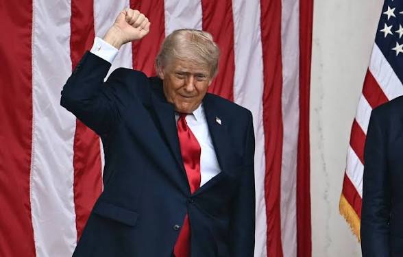 🇺🇲🇮🇷 Guerre avec l'Iran : le Congrès américain désavoue Trump et exige le retrait des troupes .