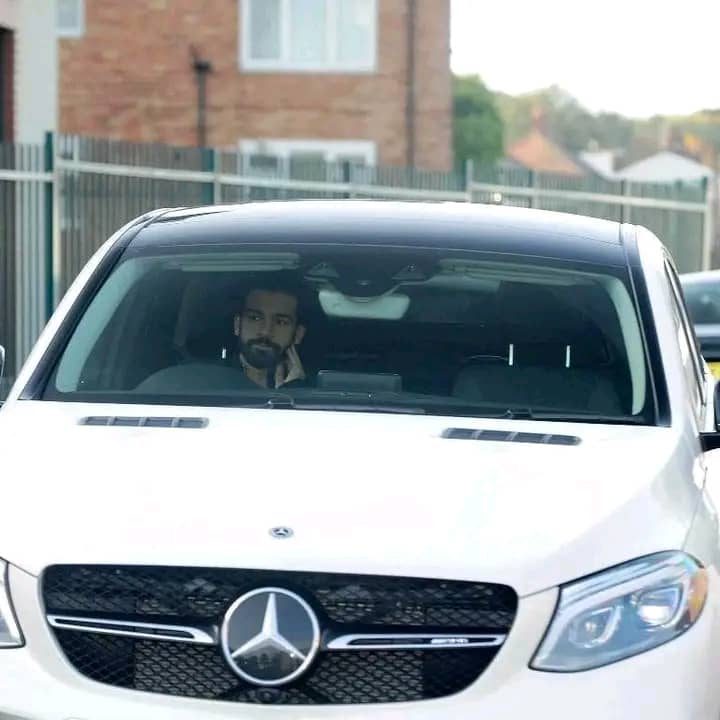 Angleterre : Coup dur pour Mohamed SALAH, l'égyptien privé   de permis pour sixmois.